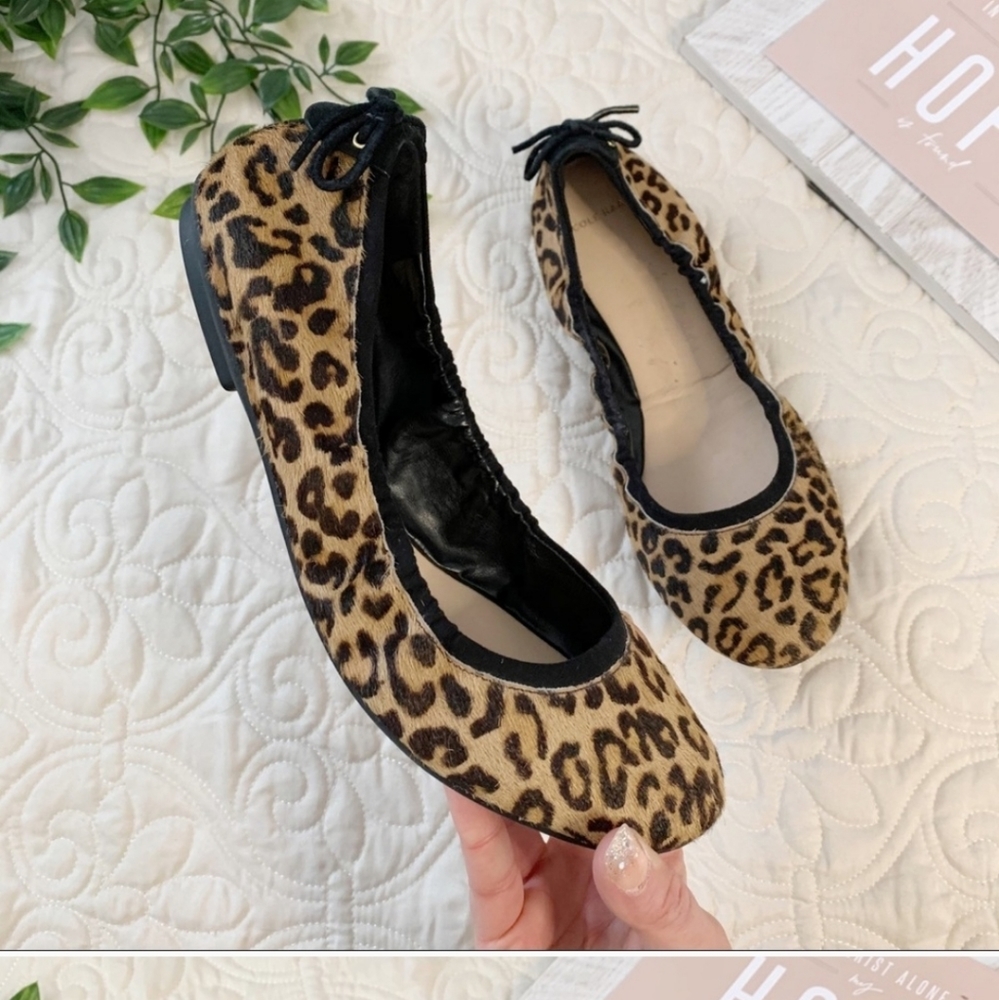 Leopard print slipper